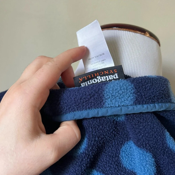 Patagonia Women’s Blue Polka Dot Synchilla Snap-T Fleece Small - Picture 6 of 8